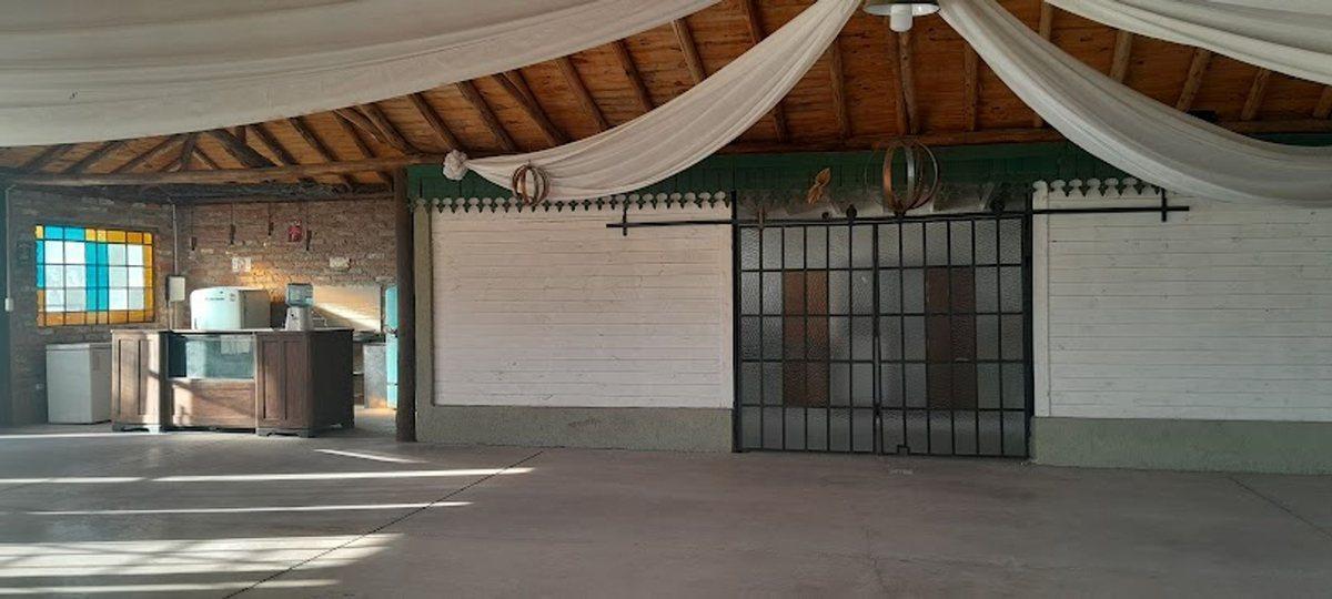 Quinta de 7 ha, con múltiples instalaciones
