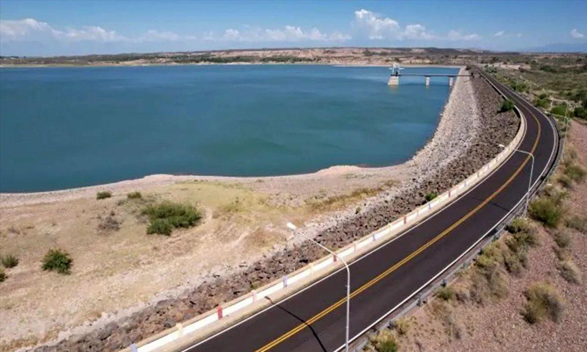 Venta Casa y Lote Amplio, Complejo Adorable Puente