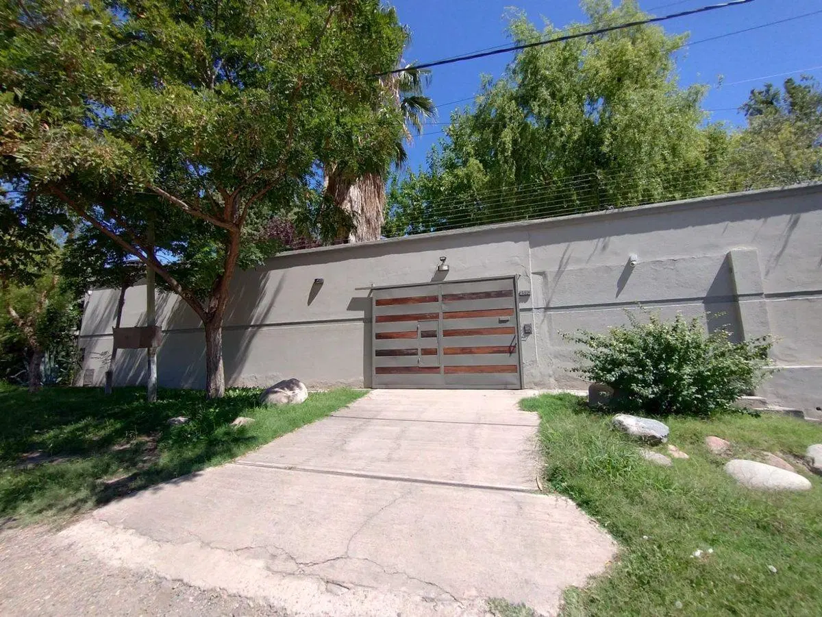 Casa de categoria en venta en Vistalba 3