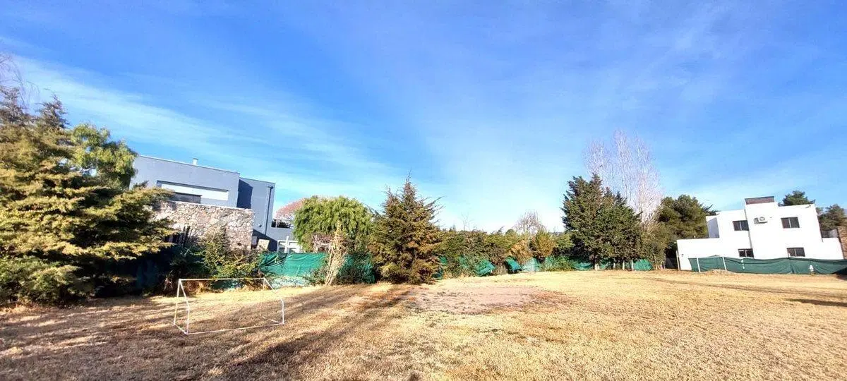 TERRENO EN VISTALBA COUNTRY B° PRIVADO 3