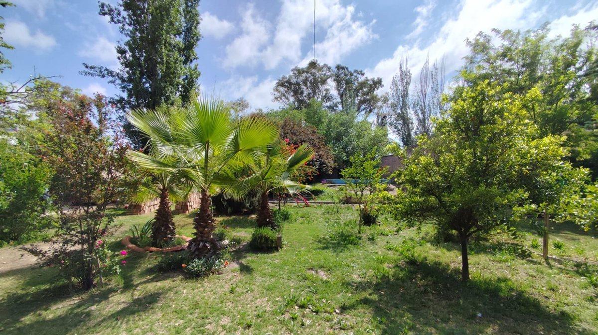CASA EN VENTA CON AMPLIO TERRENO APTA CREDITO