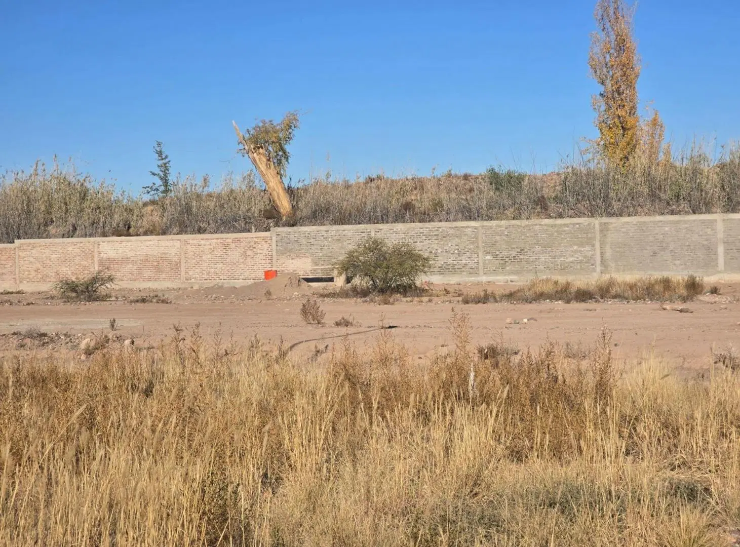 VENTA DE LOTE EN BARRIO LA ARBEQUINA DE MAIPÚ 4