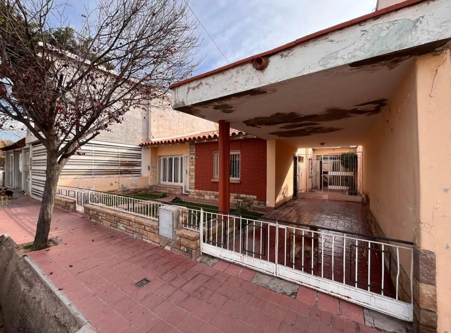 VENTA DE CASA CALLE CROCE B° AERONAUTICO-LAS HERAS 3