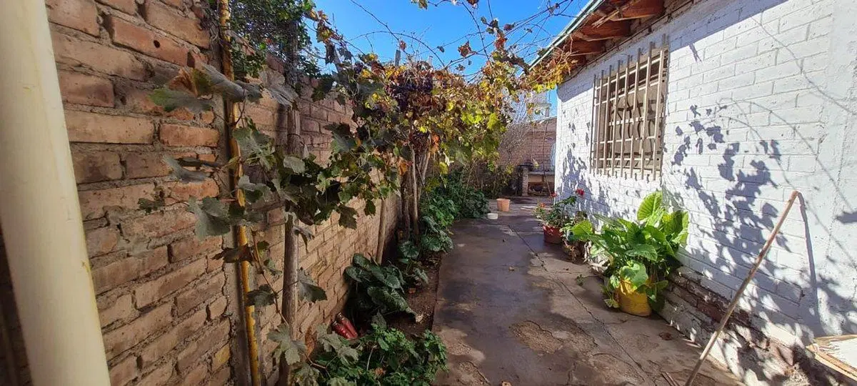 CASA EN VENTA EN B° PAULA ALBARRACÍN - PERDRIEL 3