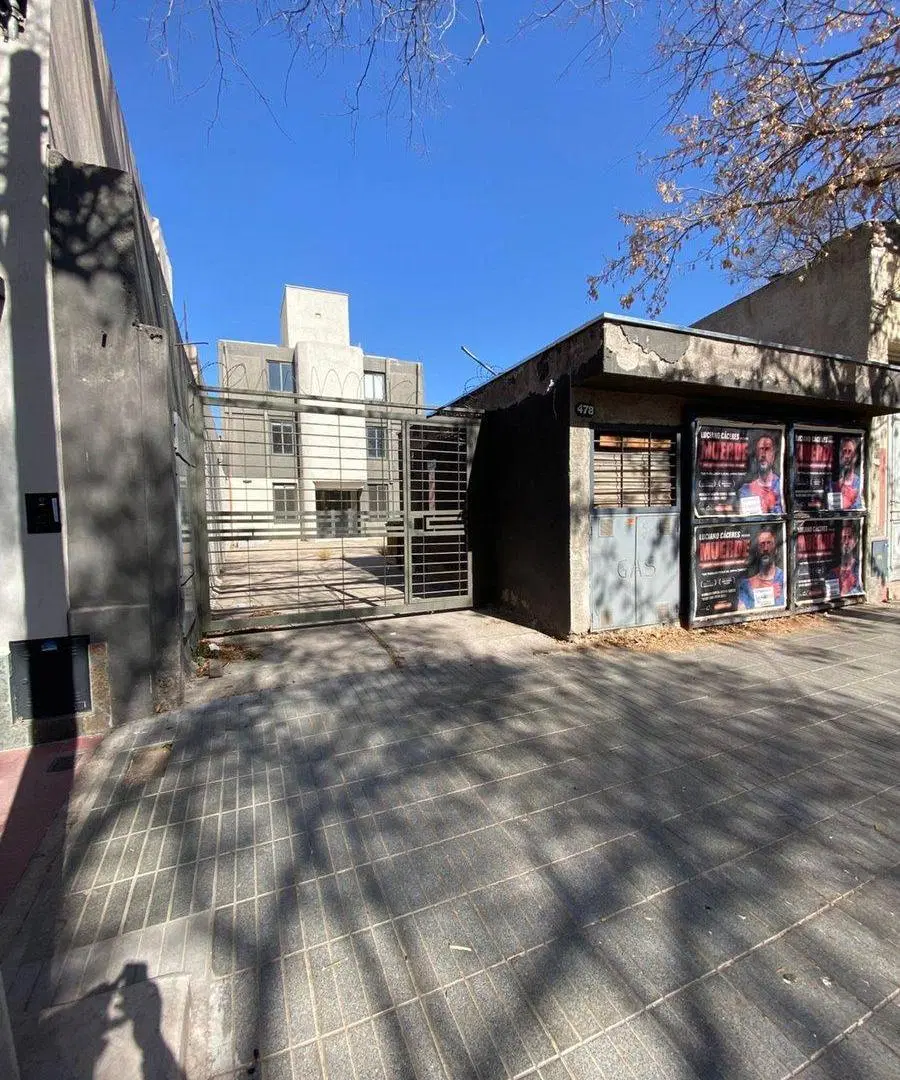 complejo  + local comercial en 5ta Sección,Mendoza 4