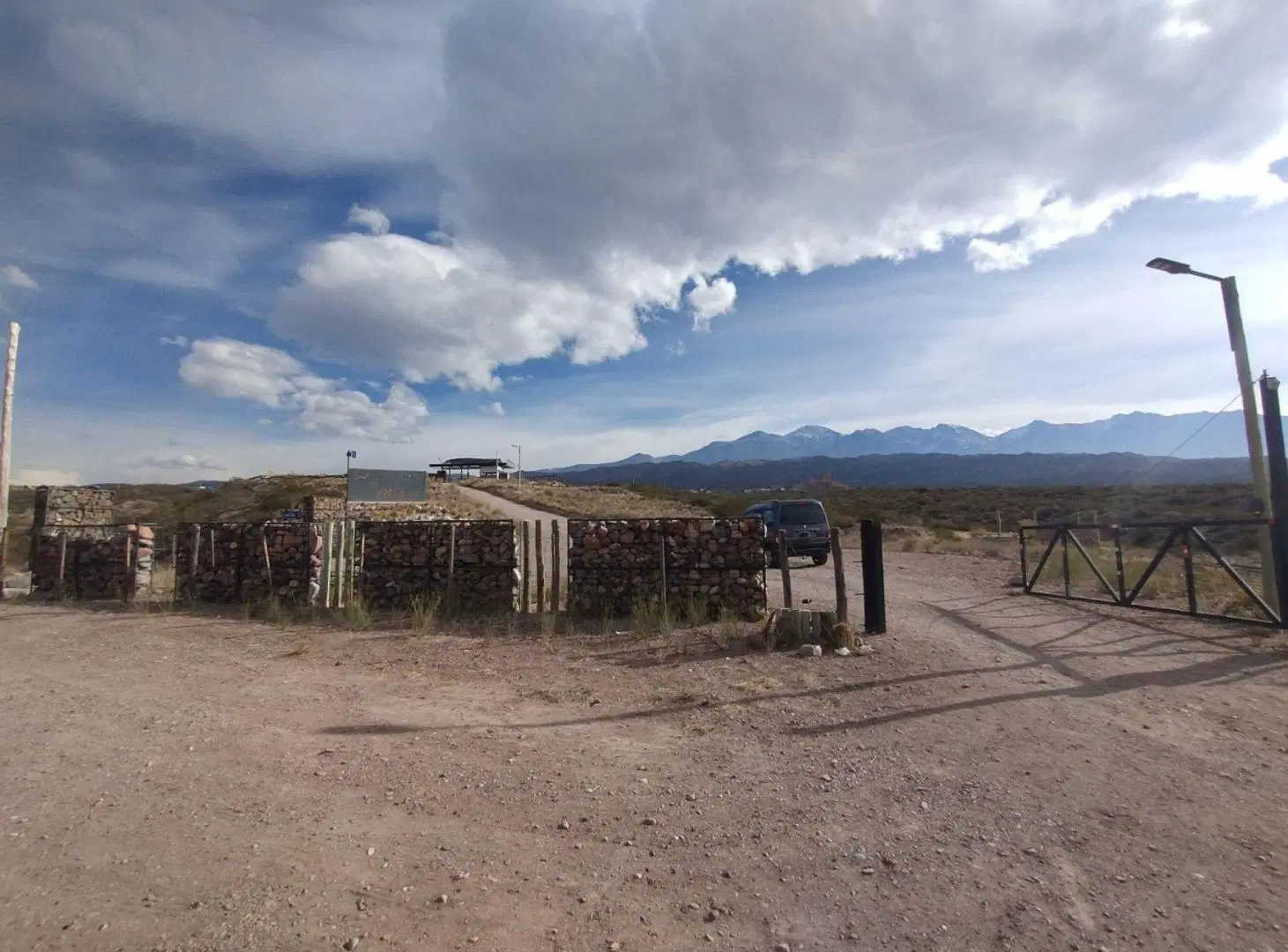 Lote con quincho en venta en Potrerillos 3
