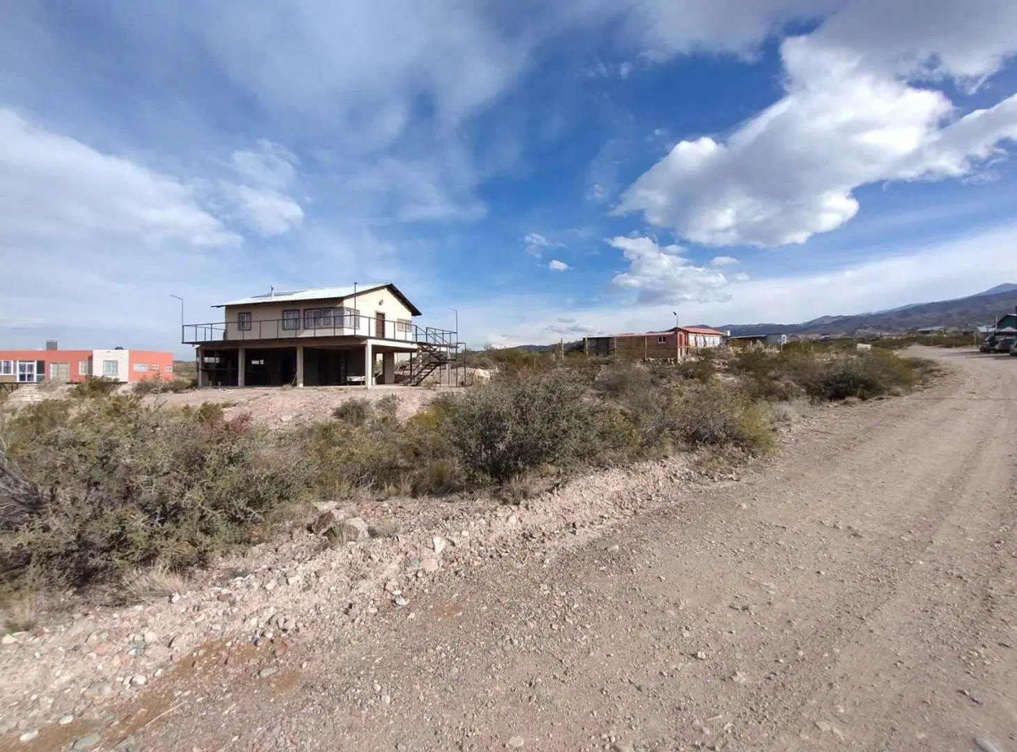 Lote con quincho en venta en Potrerillos 2