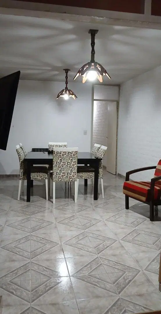 CASA EN VENTA CENTRO LUJAN DE CUYO 2