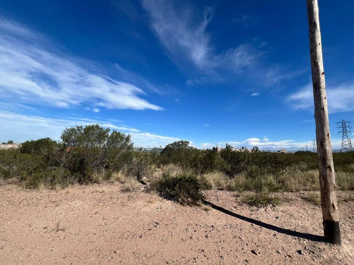 Lote esquina en venta en Las Compuertas, Lujan 4