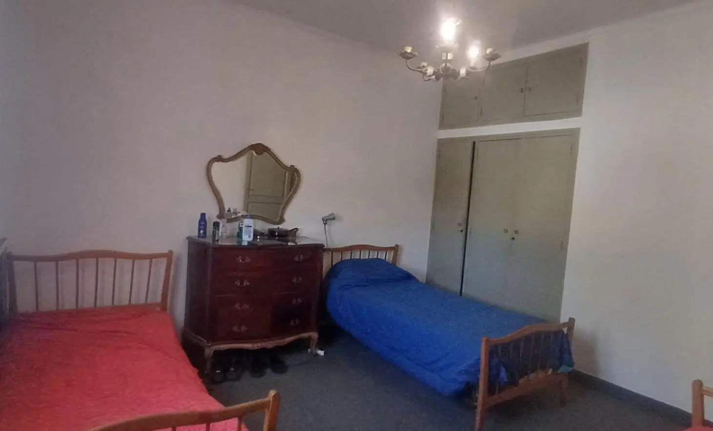 CASA EN VENTA CHACRAS DE CORIA. BARRIO BESARES 8