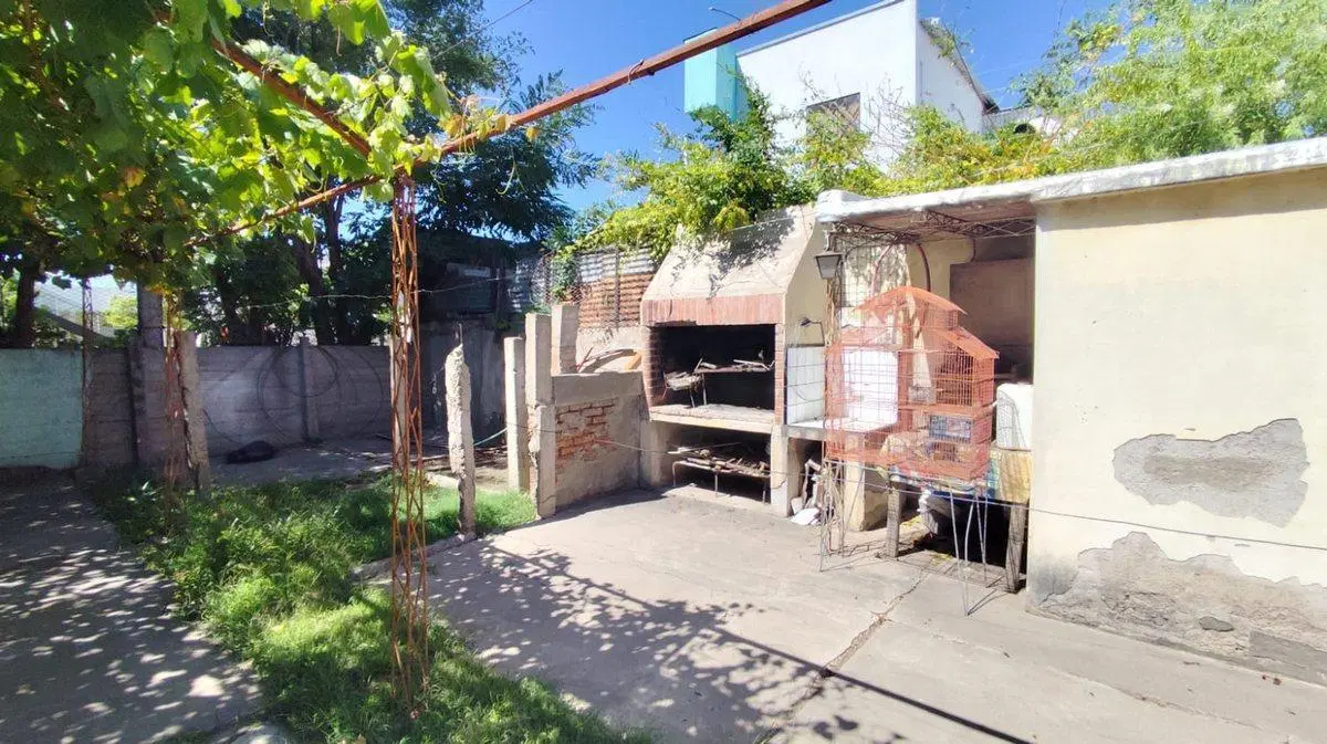 CASA CENTRICA APTO COMERCIAL 8