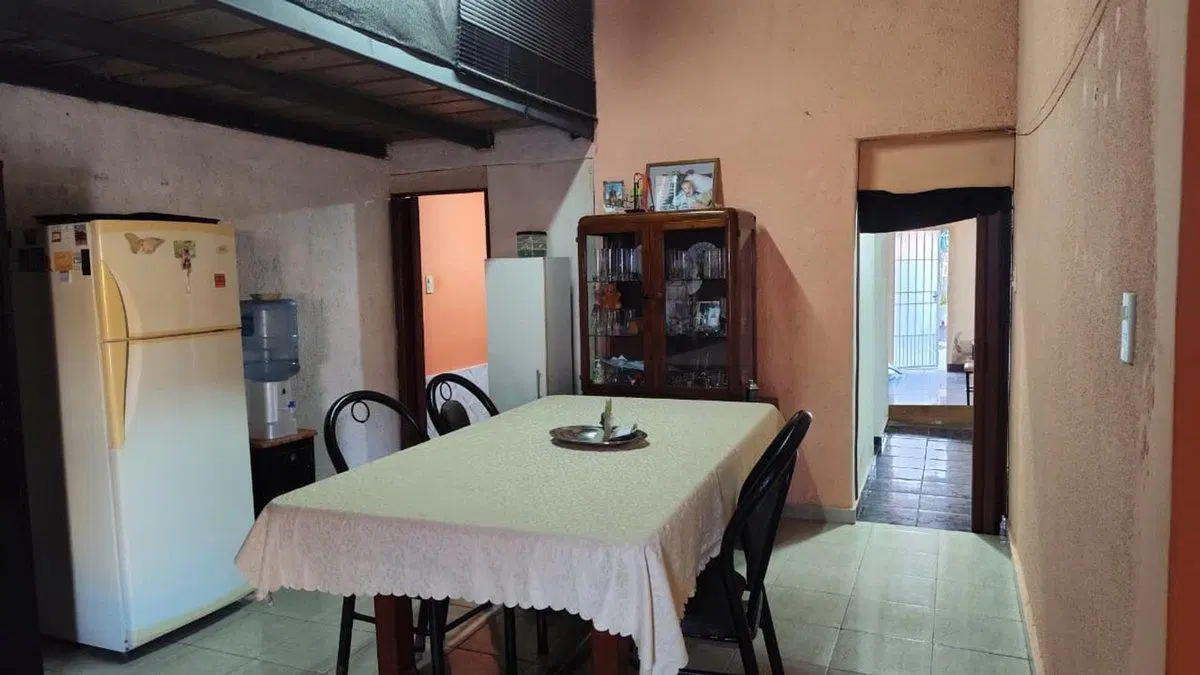 CASA CON DEPARTAMENTO CON AMPLIACION PARA LOCAL 8