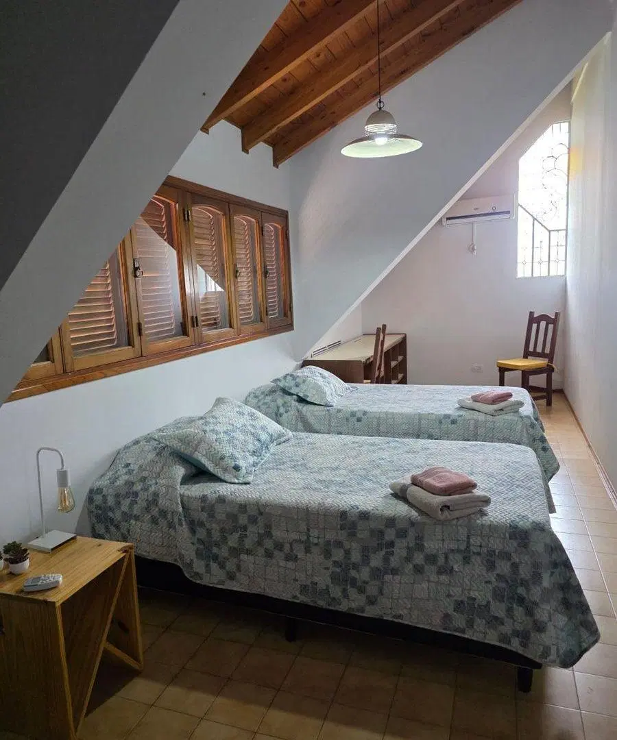 VENTA CASA A UNA CUADRA DEL MENDOZA PLAZA SHOPPING 4