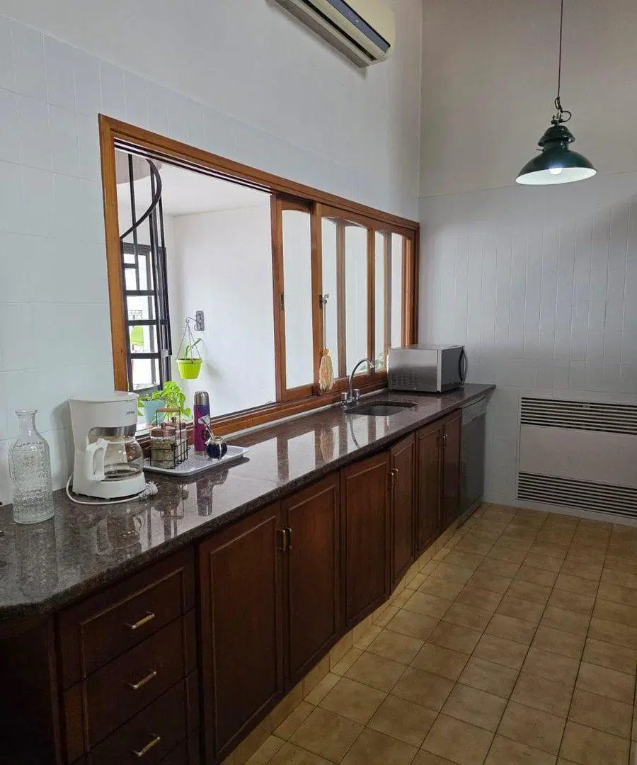 VENTA CASA A UNA CUADRA DEL MENDOZA PLAZA SHOPPING 3