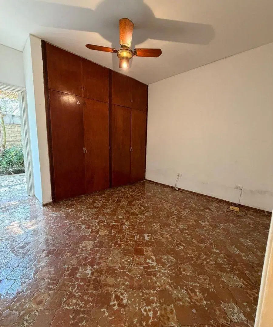 CASA APTA CRÉDITO EN BARRIO SANTA ANA GUAYMALLÉN 8