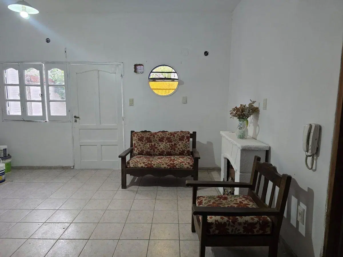 CASA con DEPARTAMENTO en VENTA - M. DRUMMOND LUJÁN 4