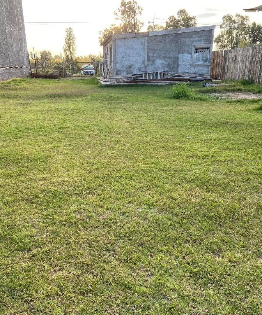 LOTE CON CASA EN OBRA Barrio Cerrado 4
