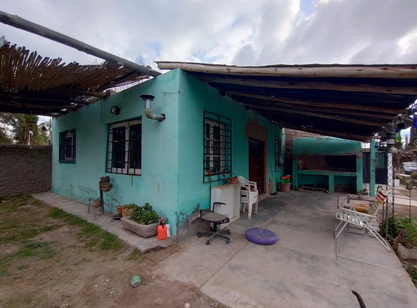 Casa con gran terreno en venta en San Martín 4