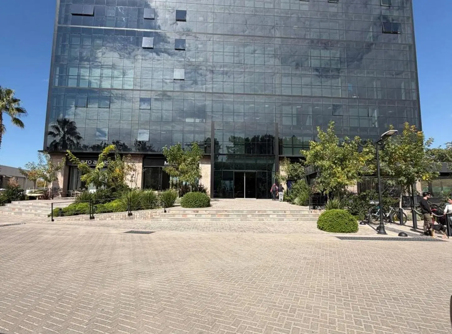OFICINA EN EDIFICIO PREMIUM VISTA PUEBLO 4