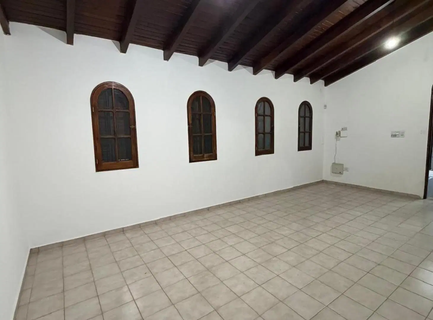 ESTRATÉGICA CASA EN 5TA SECCIÓN OESTE 3