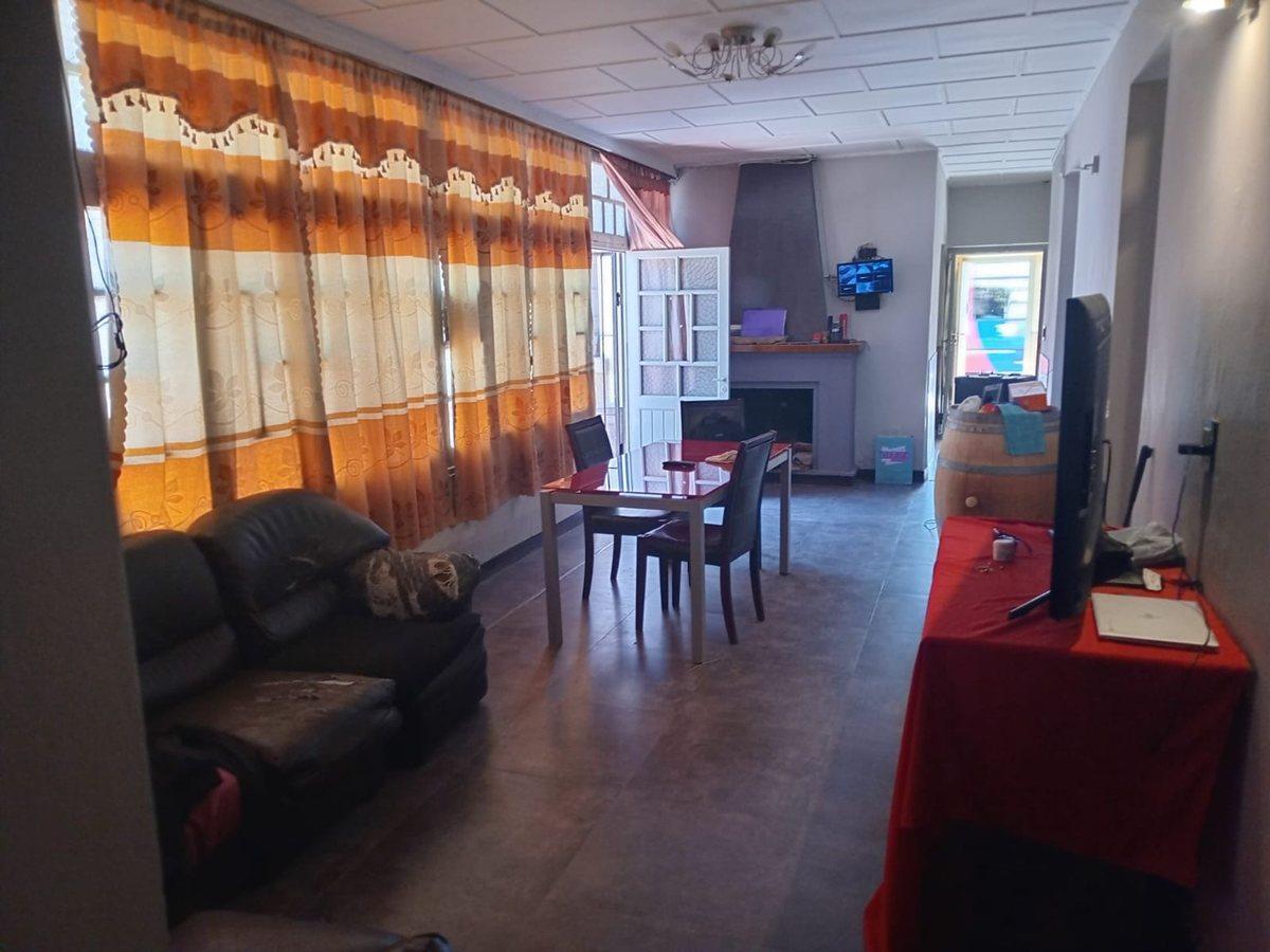 Foto de Amplia propiedad en venta en el centro de Perdriel, imagen 1
