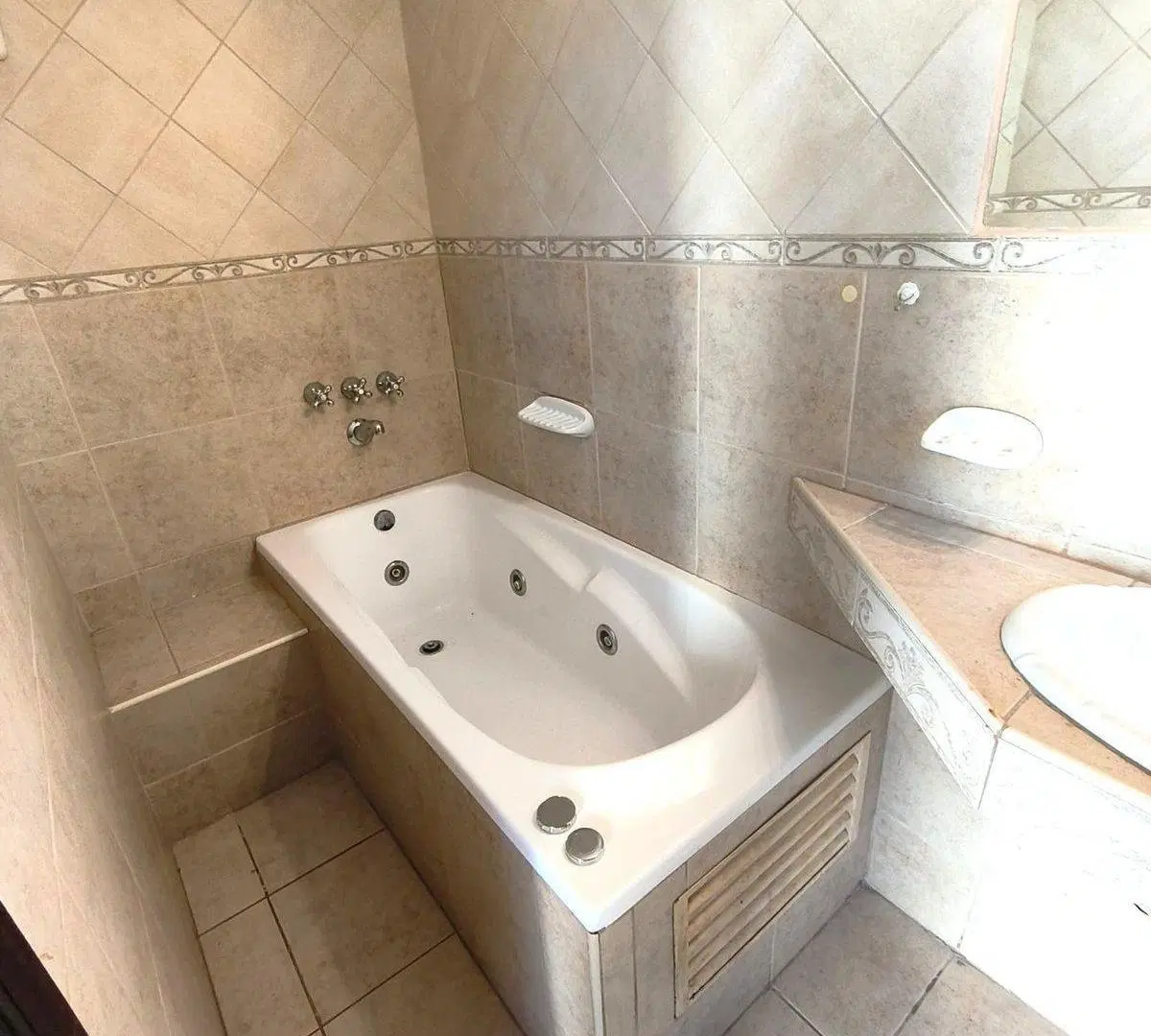 CASA ESTILO COLONIAL EN B PRIVADO VISTALBA COUNTRY 8