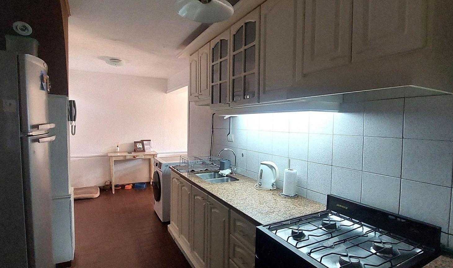 Foto de VENTA CASA + DEPARTAMENTO BARRIO FUCHS GODOY CRUZ, imagen 1