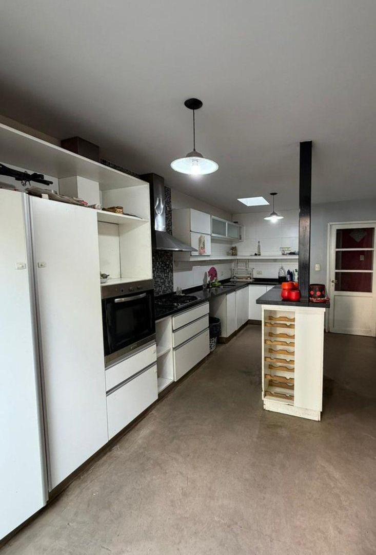 Foto de CASA ESQUINA CON SALON INDEPENDIENTE, imagen 3