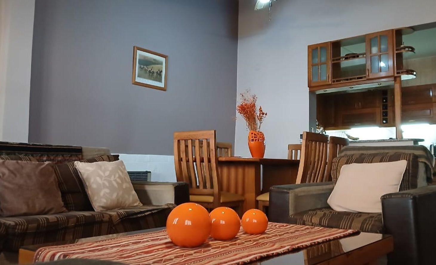 Foto de CASA GRANDE Y EN EXCELENTE ESTADO EN LAS HERAS, imagen 4