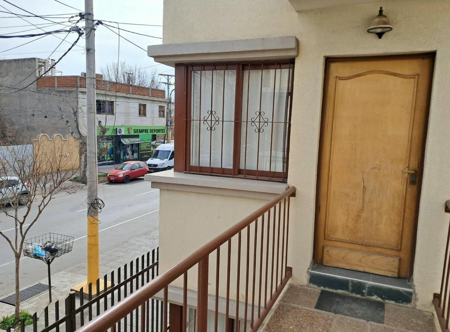 Foto de ALQUILER DEPTO 2 HAB -1ER PISO- CALLE SERPA,LUJAN., imagen 2