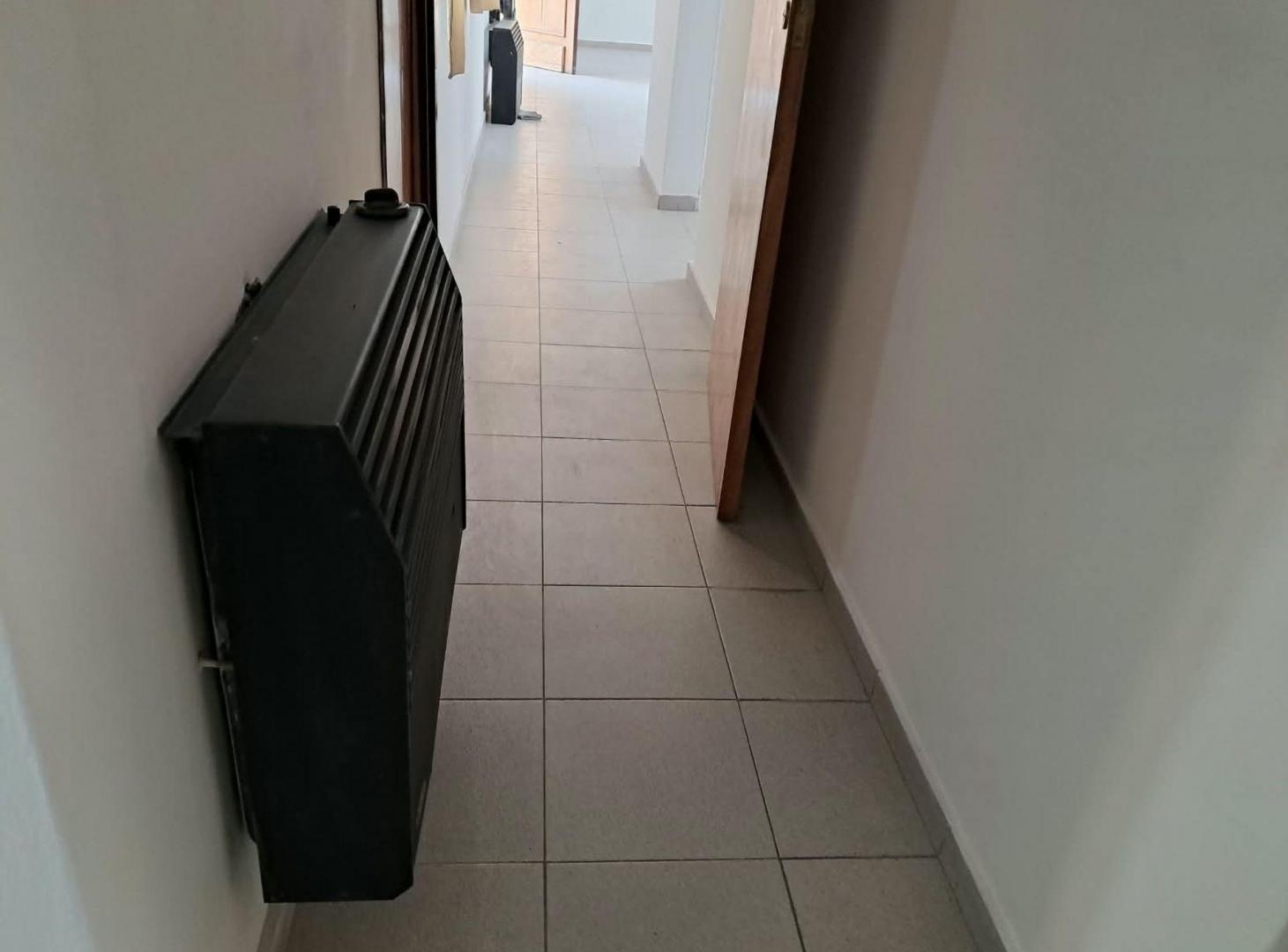 Foto de ALQUILER DEPTO 2 HAB -1ER PISO- CALLE SERPA,LUJAN., imagen 1