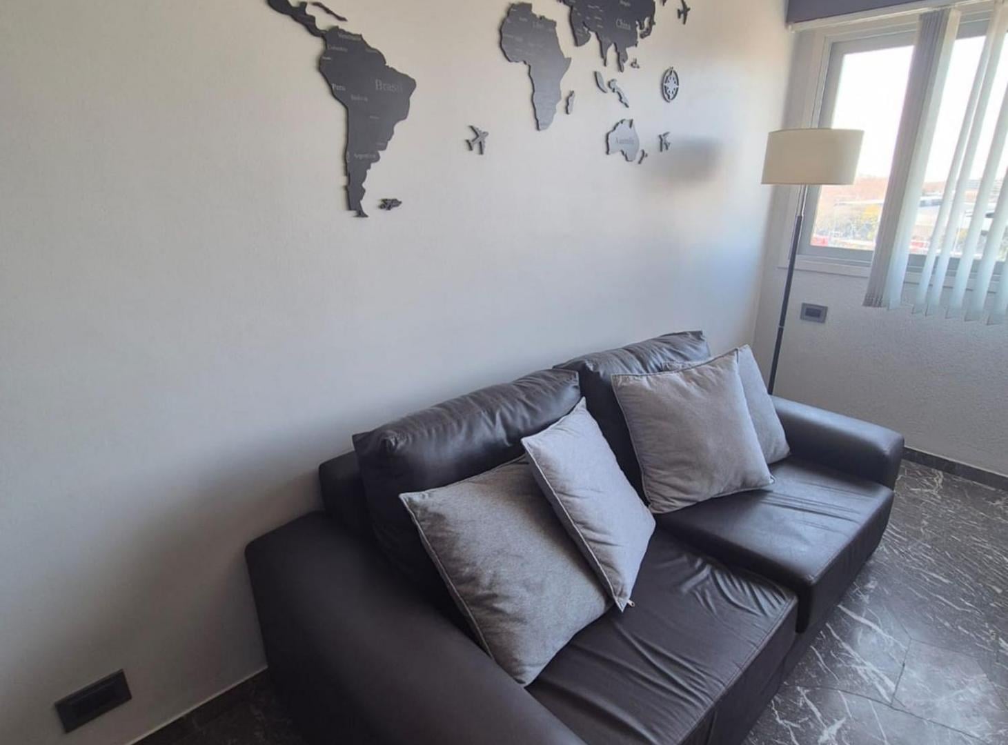 Foto de Departamento céntrico de jerarquía amoblado MZA., imagen 1