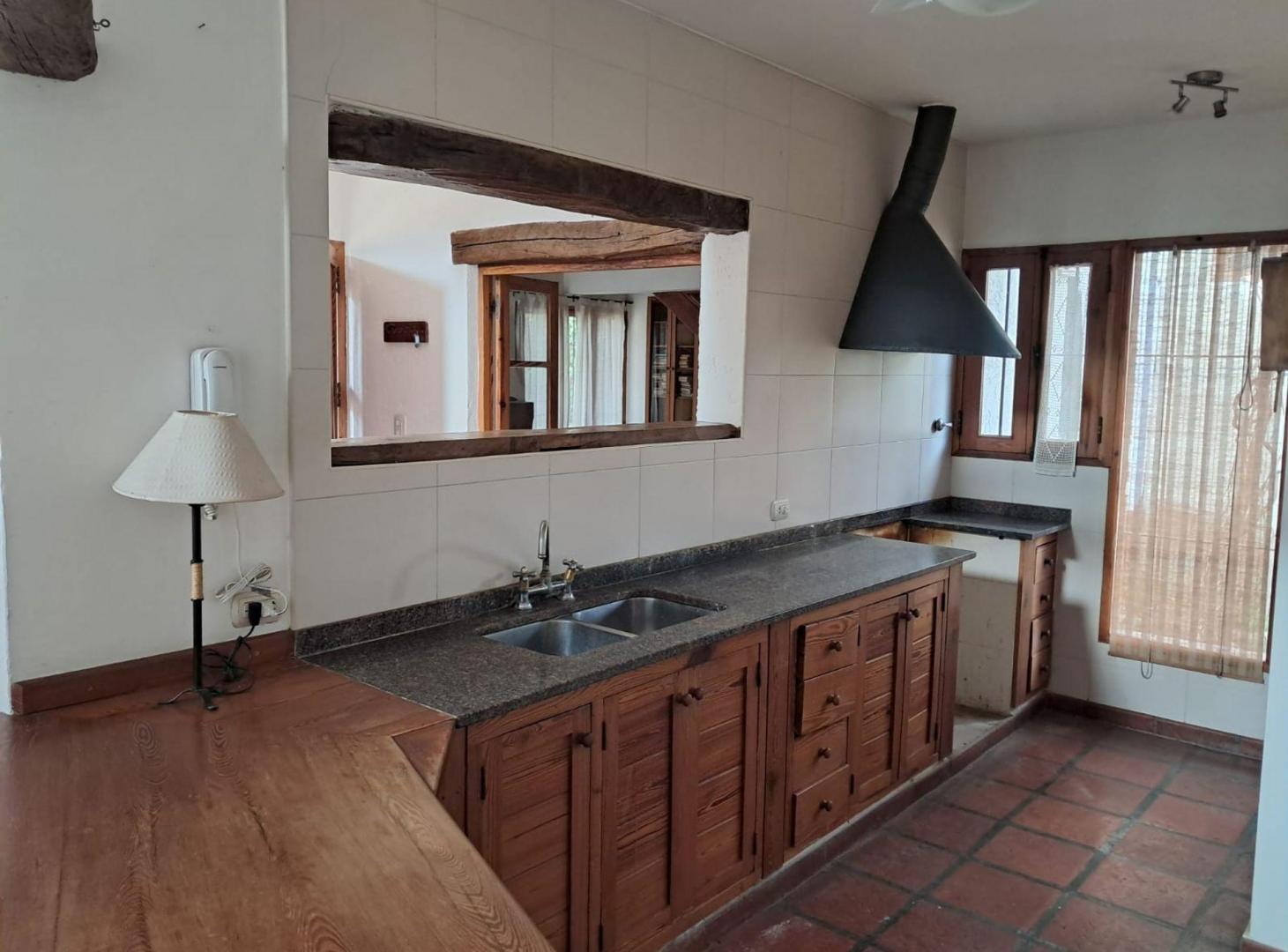 Foto de VENTA CASA 3 HAB. CHACRAS DE CORIA- CALLE PRIVADA, imagen 4