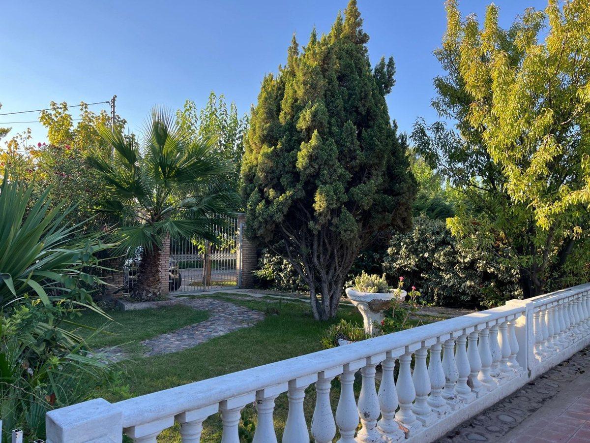 Foto de HERMOSA CASA EN BARRIO LOS AROMOS EN VENTA, imagen 4