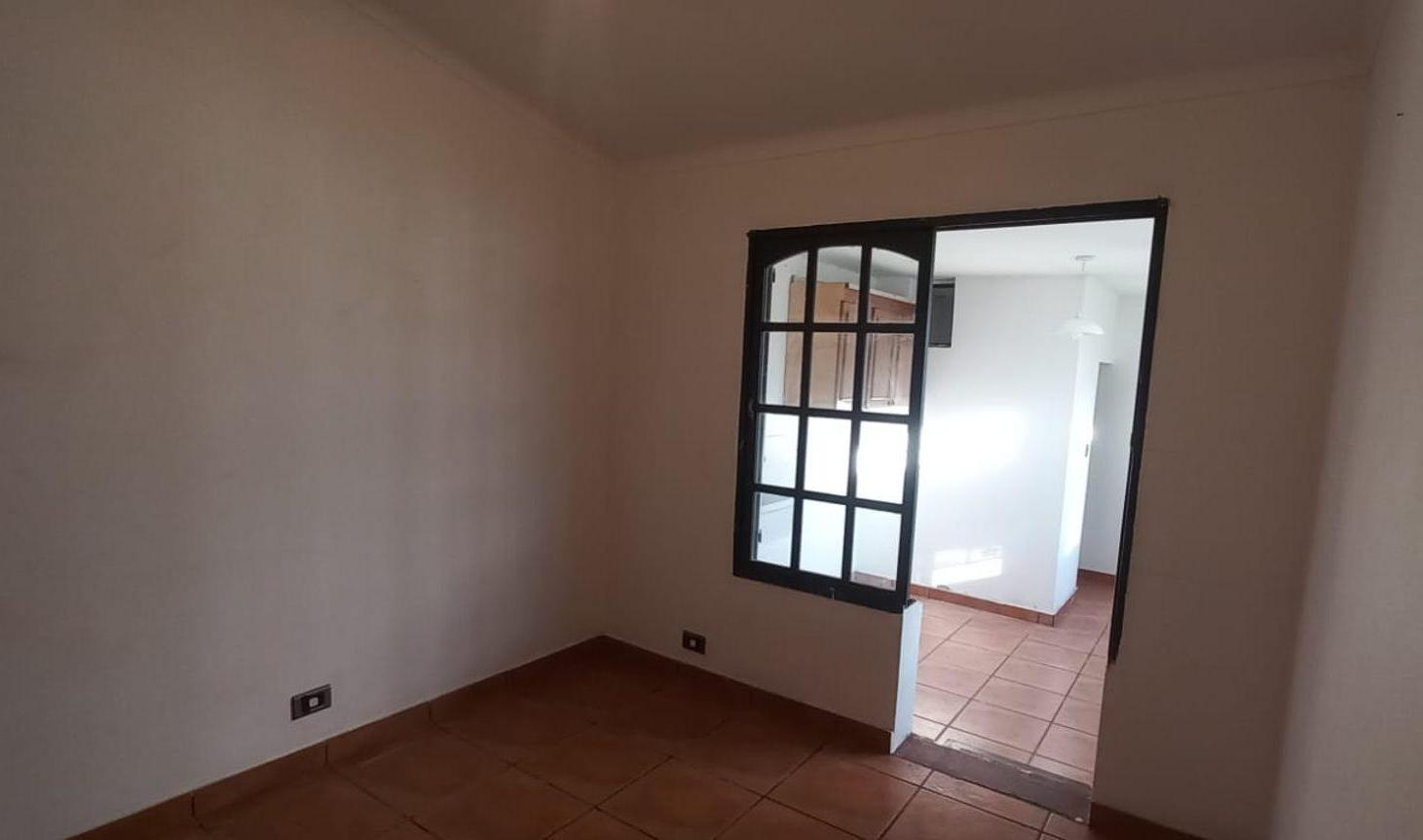 Foto de VENTA CASA + OFICINA + GALPON EN CENTRO MAIPU, imagen 1