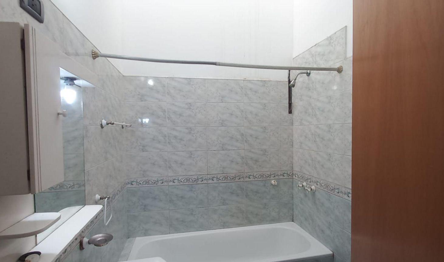 Foto de VENTA CASA + OFICINA + GALPON EN CENTRO MAIPU, imagen 2