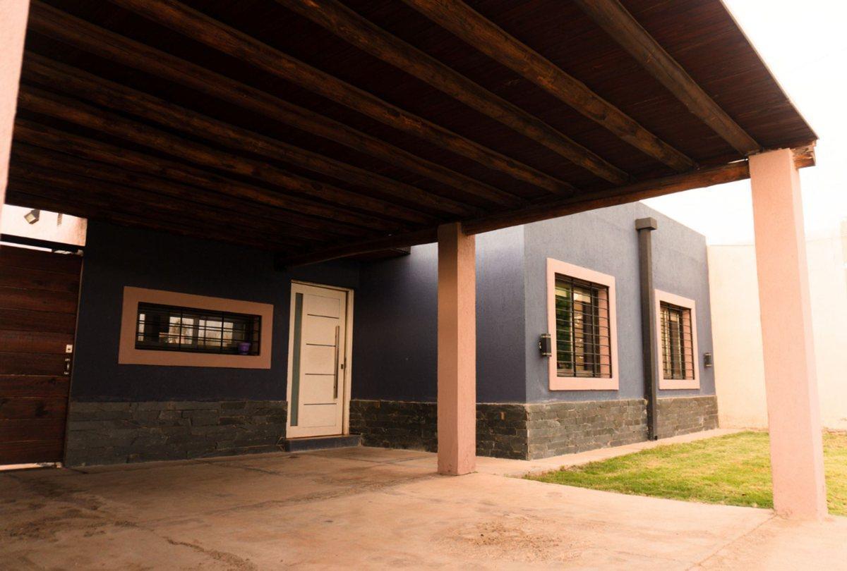 Foto de CASA EN BARRIO PRIVADO RAICES DEL VALLE, TUNUYÁN, imagen 2