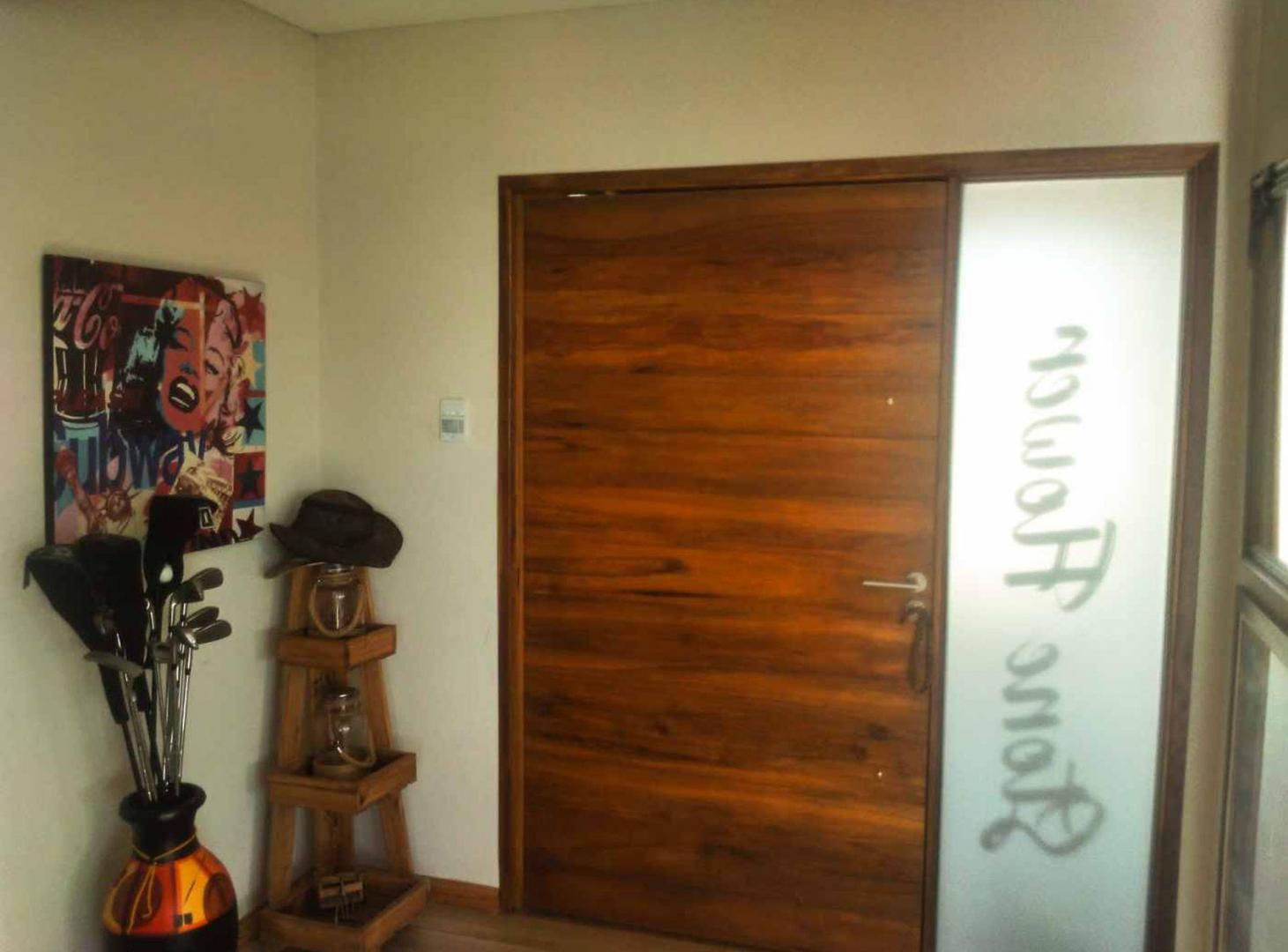 Foto de CASA MODERNA EN COLONIA LAS ROSAS - APTA CRÉDITO, imagen 2