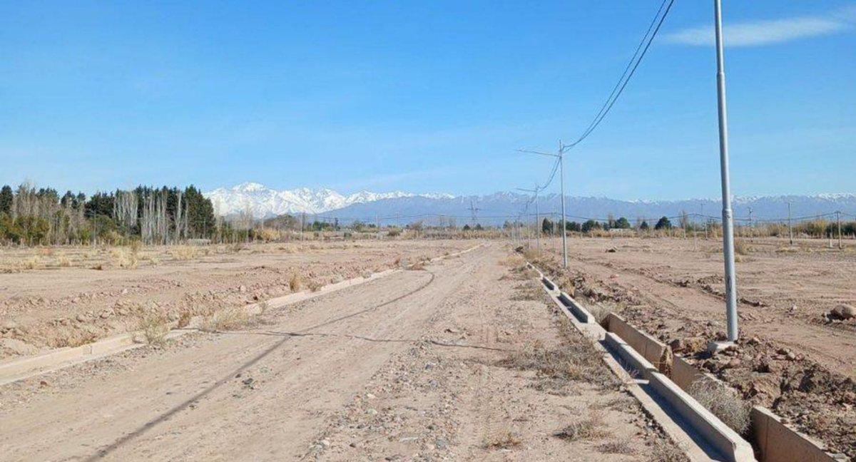 Foto de LOTE AMPROS IX - BUENA UBICACIÓN, imagen 3