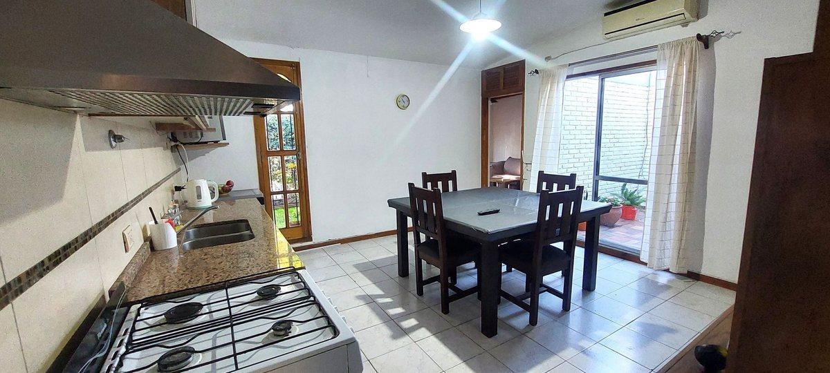 Foto de CASA SOBRE CALLE SARMIENTO, LUZURIAGA, MAIPÚ, imagen 1