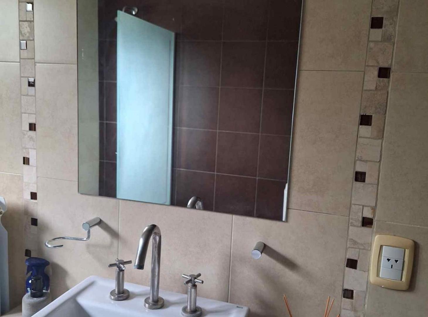 Foto de CASA APTA CREDITO, 4 DORMITORIOS - Lujan de Cuyo, imagen 4