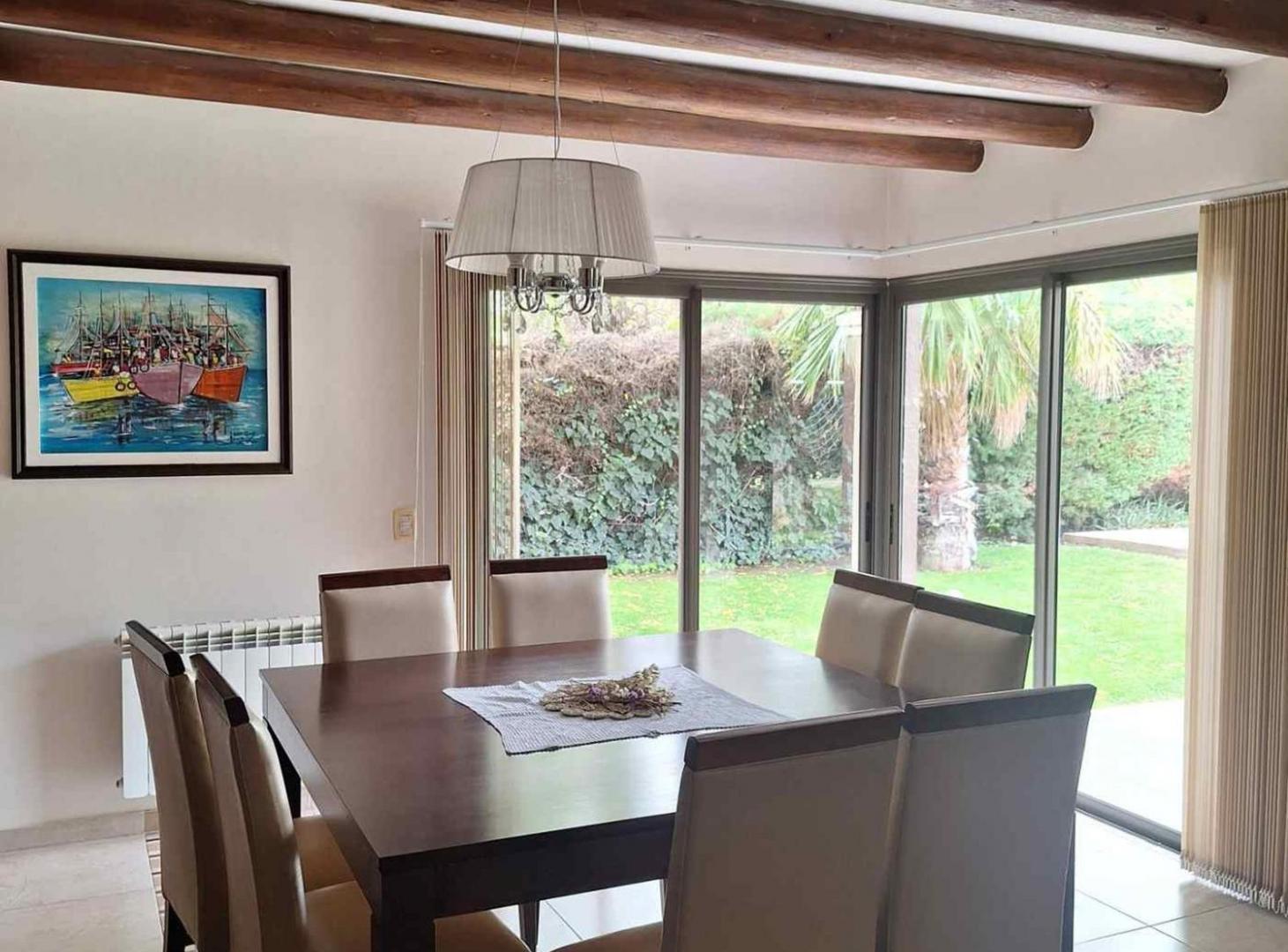 Foto de CASA APTA CREDITO, 4 DORMITORIOS - Lujan de Cuyo, imagen 3