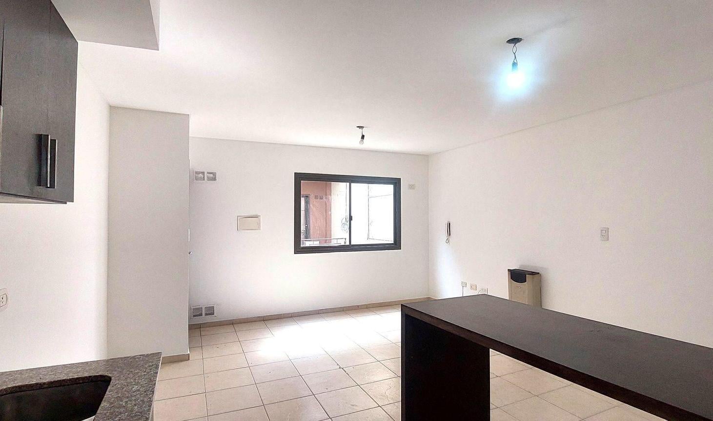 Foto de DEPTO EN VENTA EN DORREGO – A METROS DE COSTANERA, imagen 1