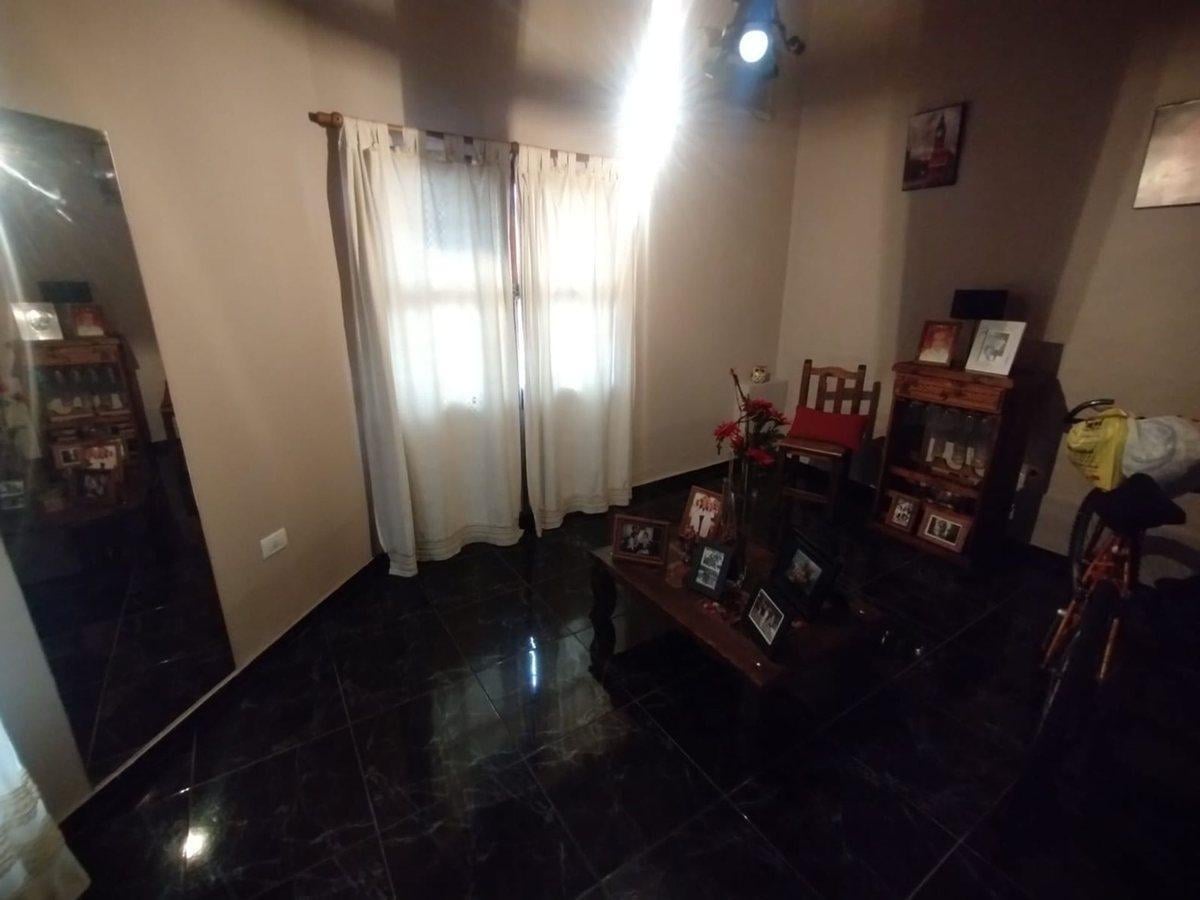 Foto de Hermosa casa esquina en venta, Godoy Cruz, imagen 2
