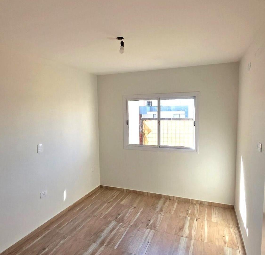 Foto de DEPARTAMENTO EN ALQUILER–ALTO MAIPÚ-2 DORMITORIOS, imagen 2