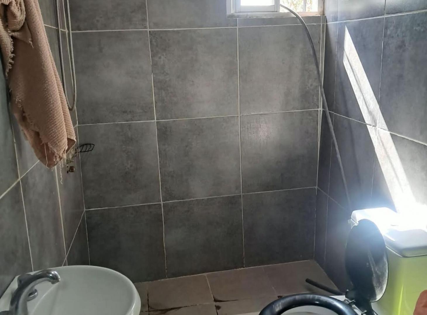 Foto de VENTA TERRENO DE 2.000 M2 CON 2 CASAS- BLANCO ENCA, imagen 5