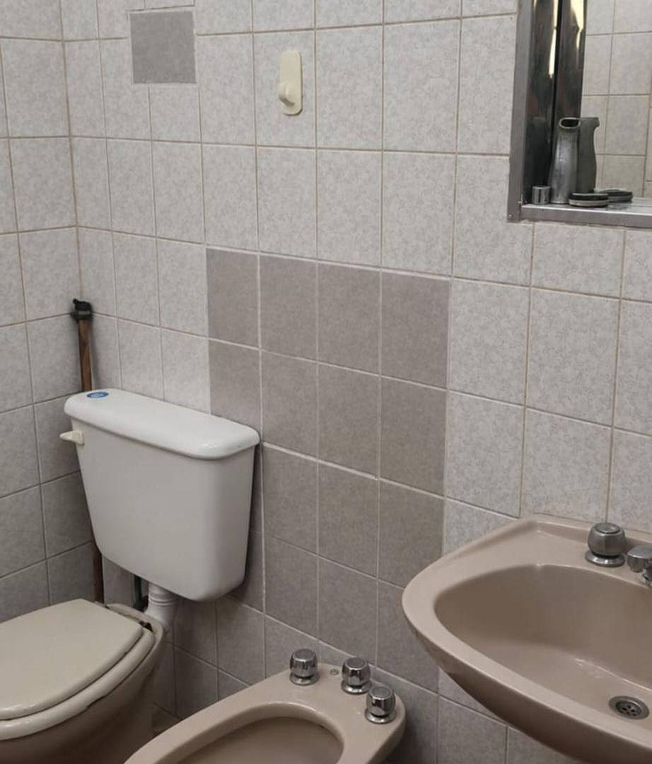 Foto de ALQUILER DE LOCAL COMERCIAL ZONA CENTRICA, imagen 3