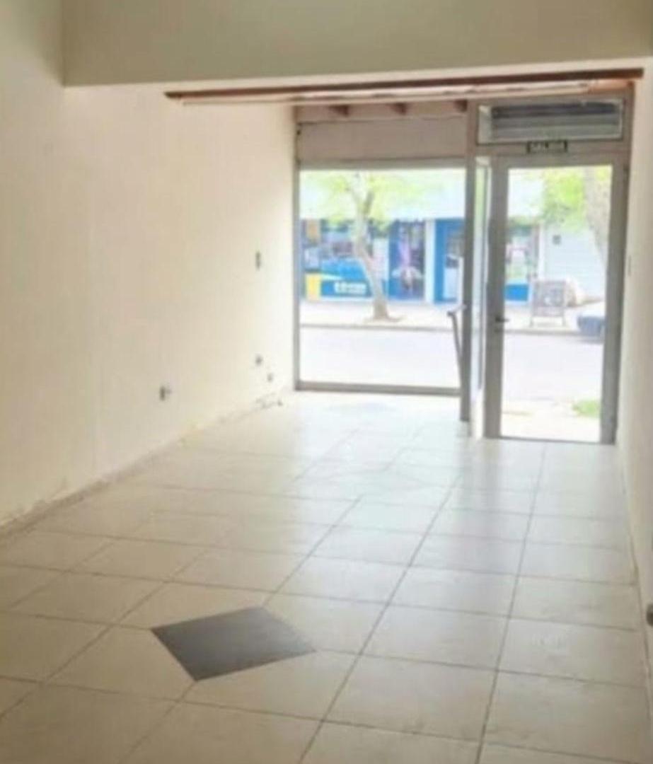 Foto de ALQUILER DE LOCAL COMERCIAL ZONA CENTRICA, imagen 1
