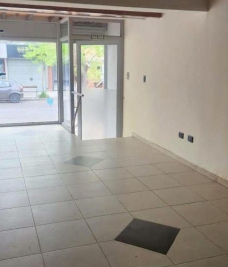 Foto de ALQUILER DE LOCAL COMERCIAL ZONA CENTRICA, imagen 4