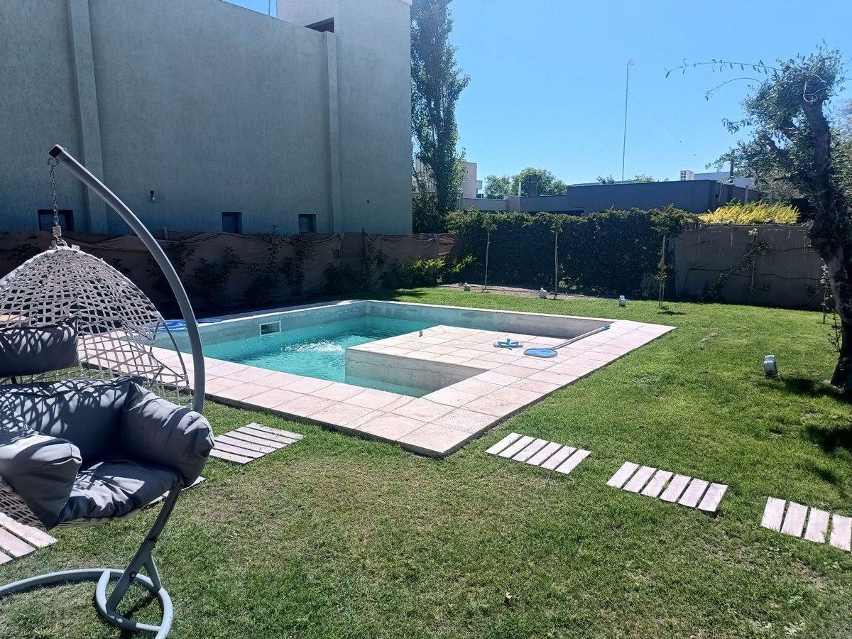 Foto de CASA EN BARRIO LOMAS DE RUSSELL, imagen 2